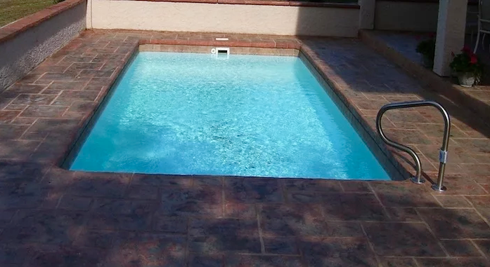 The Gulfstream Fiberglass Pool 12' X 24' – iDesignPools.com